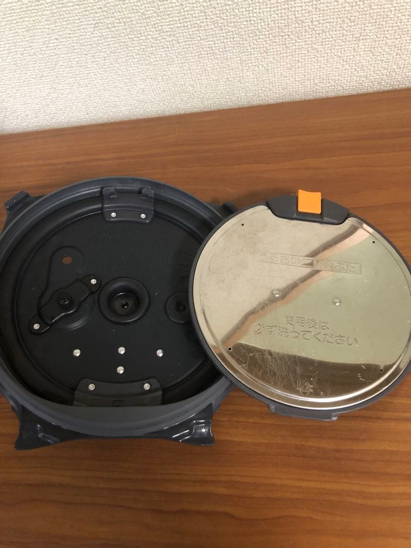 ZOJIRUSHI NW-AT10（5.5合炊き） 最高級モデル　圧力IH炊飯器
