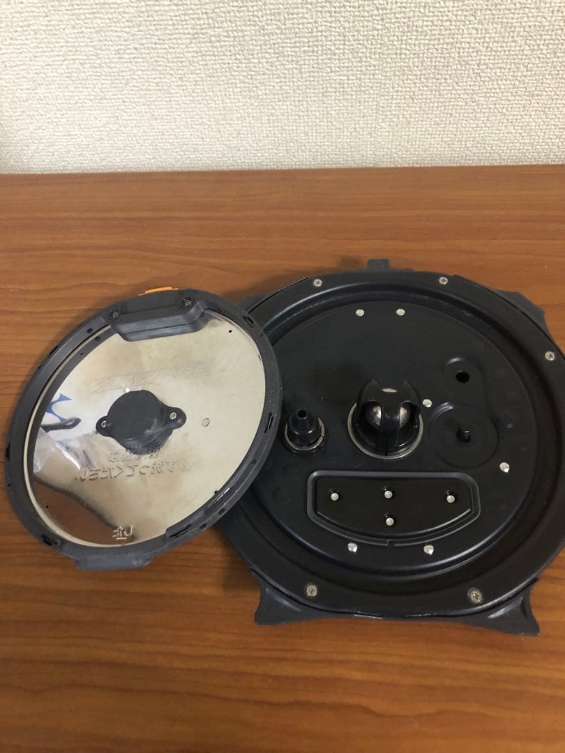ZOJIRUSHI NW-AT10（5.5合炊き） 最高級モデル　圧力IH炊飯器