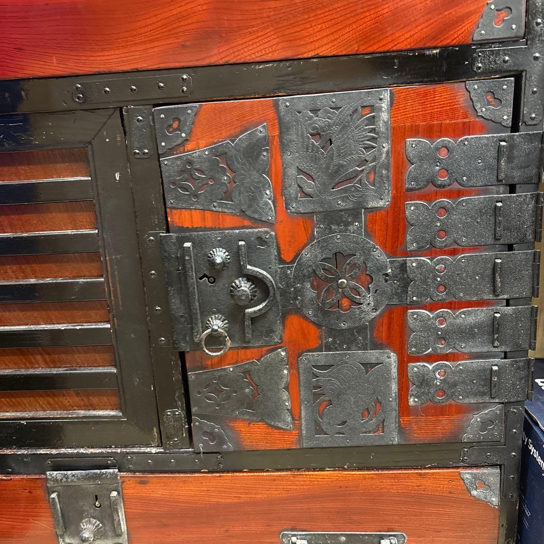 鍵付時代箪笥　和箪笥　閂　棒箪笥　隠し箱　飾り金具　アンティーク