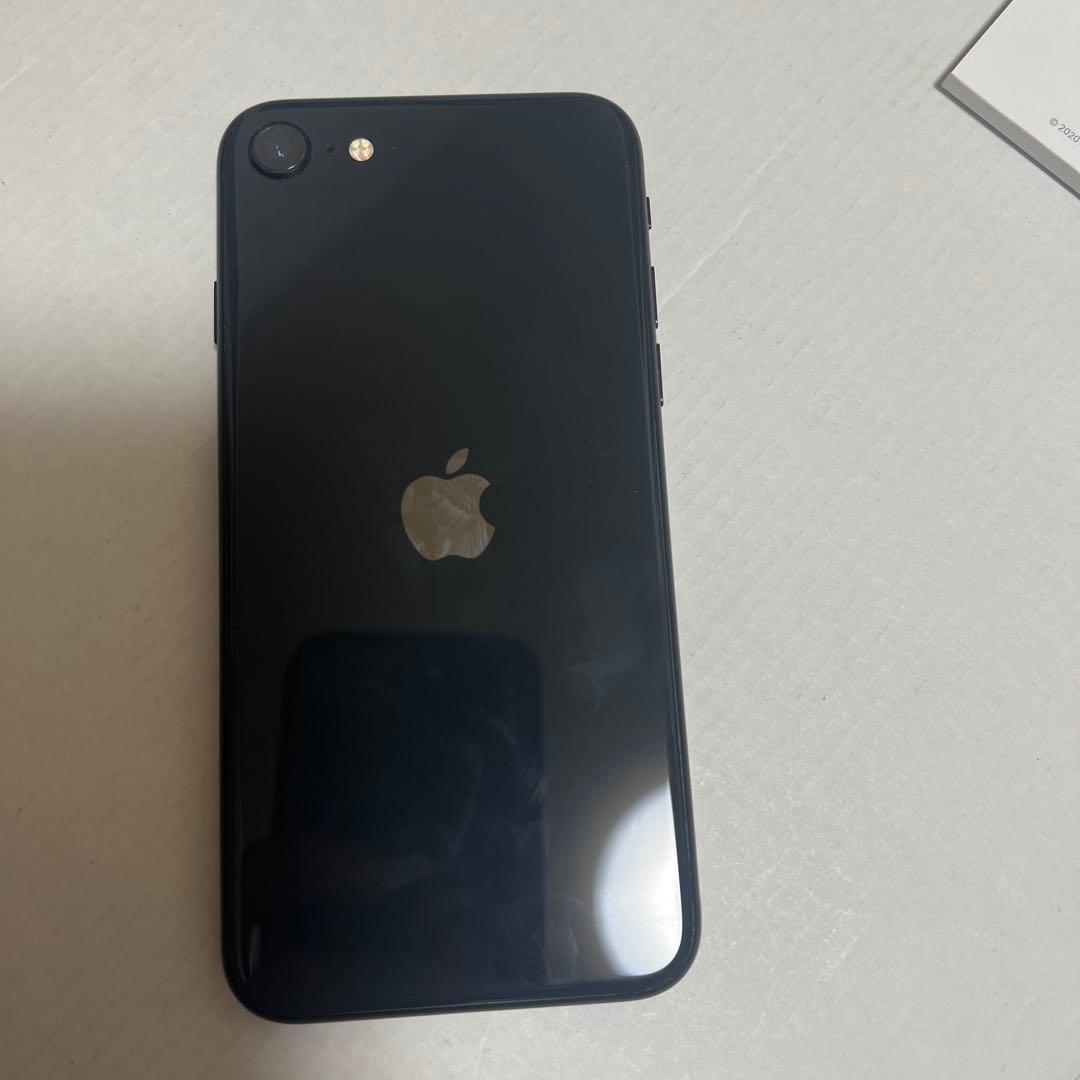iPhonese（第二世代）128gb