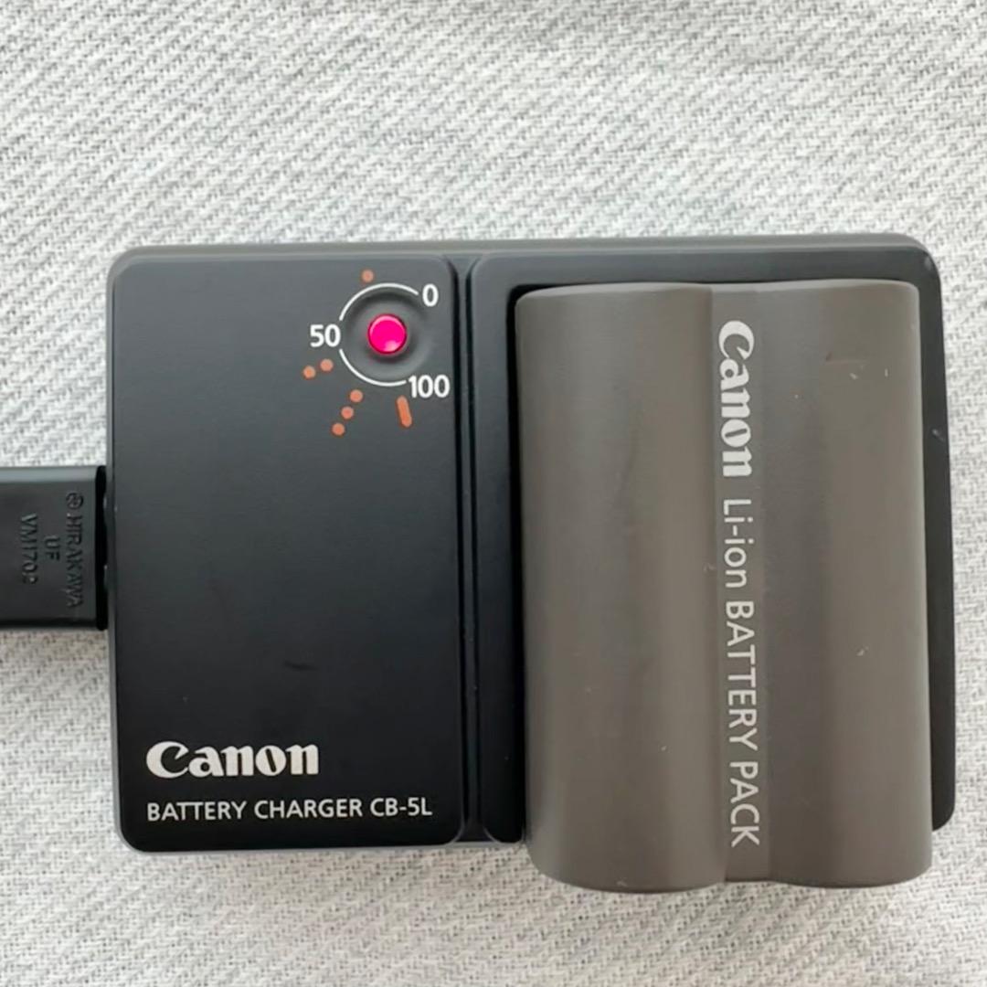 Canon EOS Kiss 初代 DS6041 デジタル一眼レフ