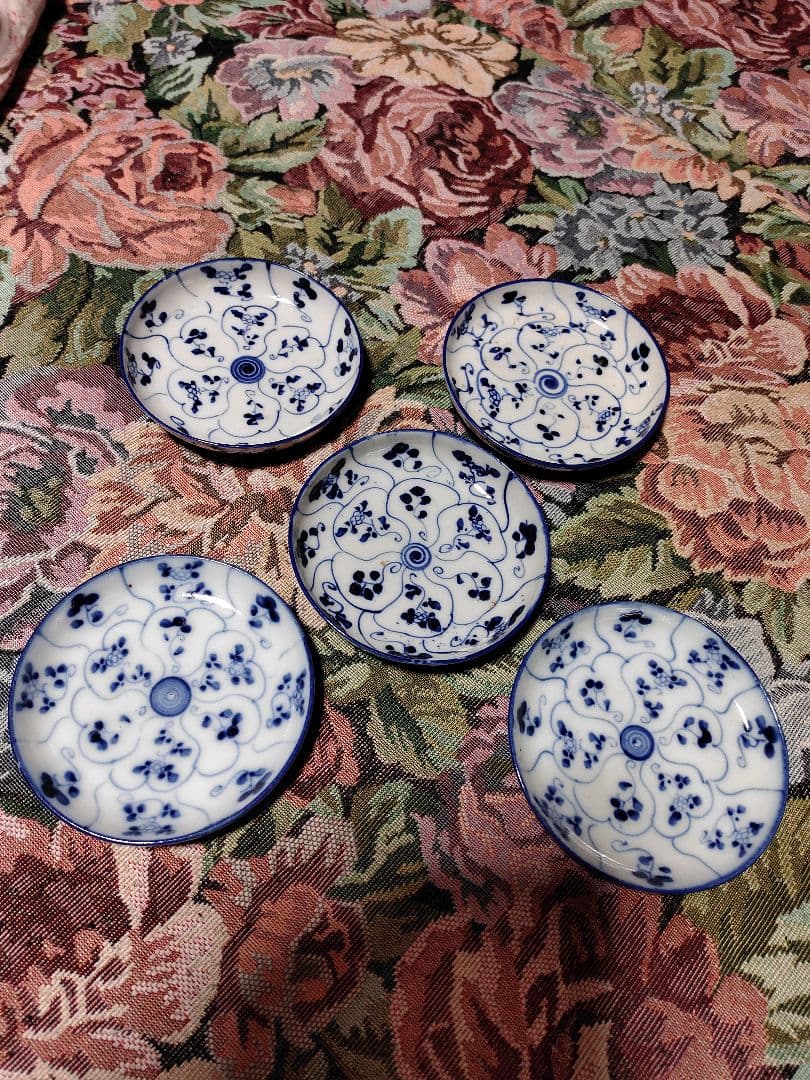 古伊万里かと。印判小皿　なずな紋