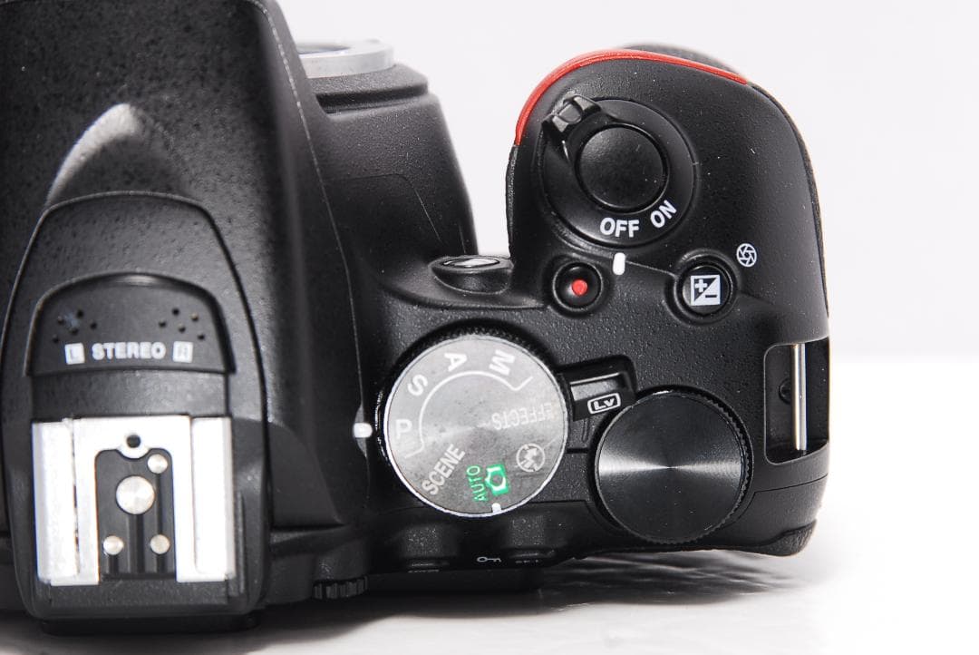 ✨自撮り可能機種 Bluetooth搭載機✨Nikon D5600レンズセット